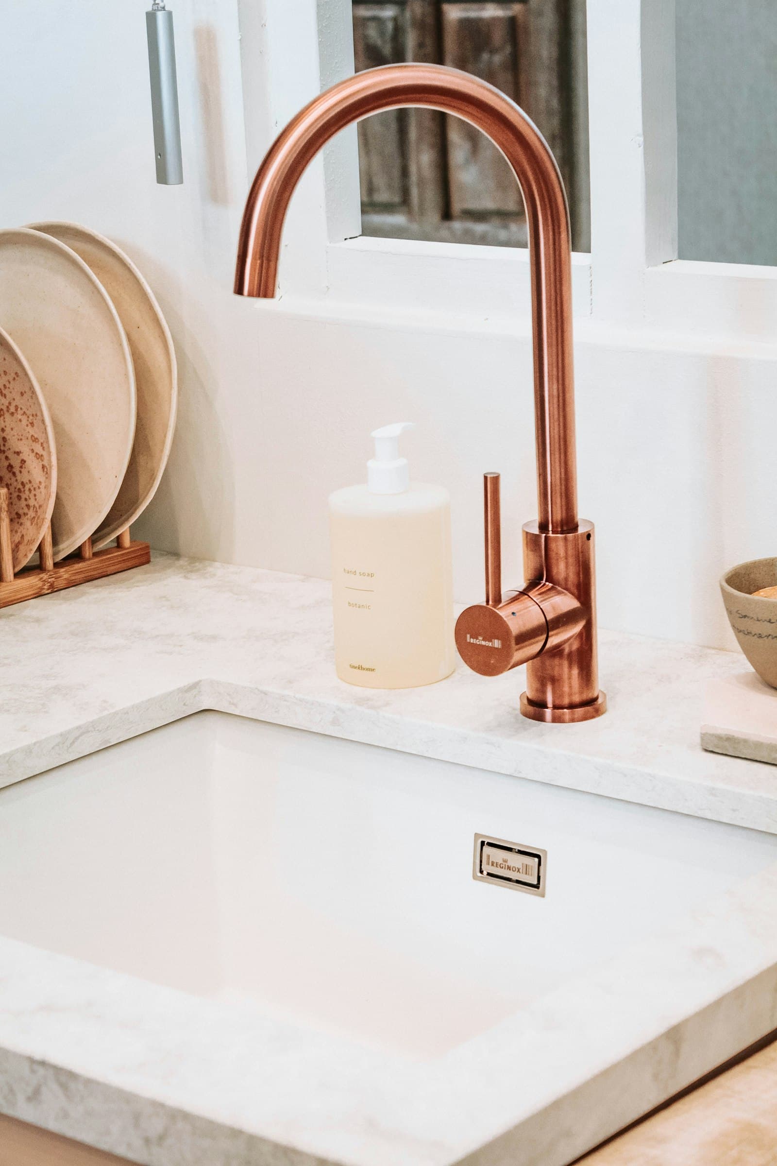 New kitchen faucet after installation